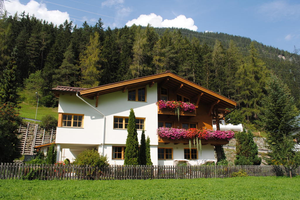 Haus Untergand Apartment Sankt Anton am Arlberg Luaran gambar